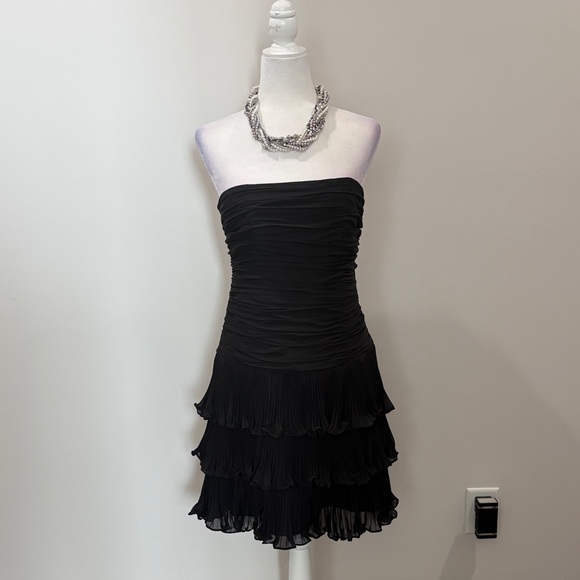 White House Black Market Dresses & Skirts - White House Black Market Strapless Dress